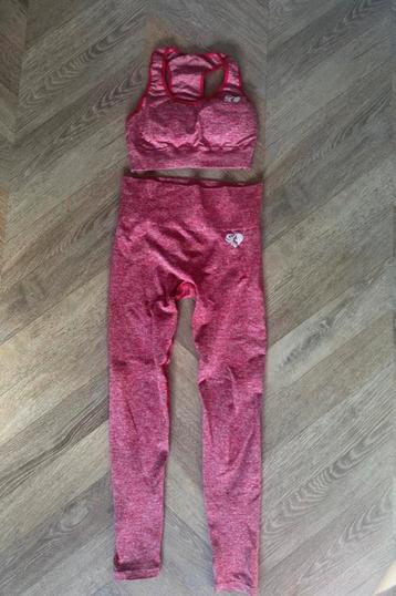 Women's Best Workout Set - Rood - Maat S - Nieuw! beschikbaar voor biedingen