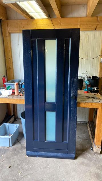Nieuwe voordeur 83x201.5 cm melkglas nr 971