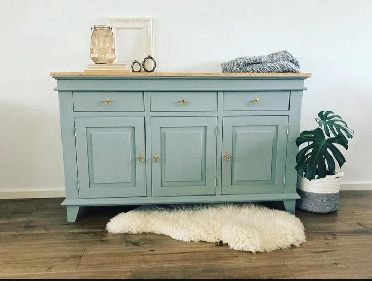 Stijlvol dressoir 150 breed. Blauw met gouden greepjes, Kinderen en Baby's, Kinderkamer | Commodes en Kasten, Gebruikt, Kast, 90 tot 105 cm