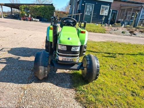Elektrische tractor kinderen, Kinderen en Baby's, Speelgoed | Buiten | Skelters, Zo goed als nieuw, Overige merken, Ophalen