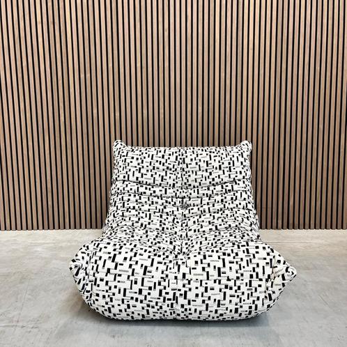 Ligne Roset Togo - Dima Reglisse, Antiek en Kunst, Antiek | Meubels | Stoelen en Banken, Ophalen of Verzenden
