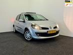Renault Clio Rip Curl | PANO | Airco | elek. pakket | NAP |, Voorwielaandrijving, Gebruikt, 4 cilinders, Handgeschakeld