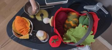 Miele kinder keuken met mand met fruit(,Ikea) beschikbaar voor biedingen