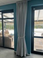 Lichtgrijze gordijnen 305cm en 105cm breed, kamerhoogte 257, Huis en Inrichting, Ophalen, Strak, Gebruikt, 200 cm of meer