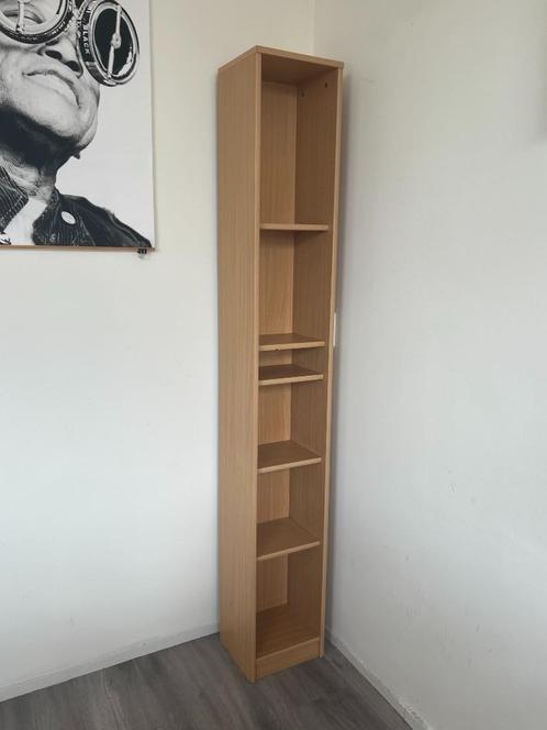 Gratis! Smalle hoge plankenkast, Huis en Inrichting, Kasten | Stellingkasten, Gebruikt, Ophalen