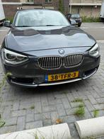BMW 1-Serie 116I 100KW 5DR 2012 Grijs, Auto's, BMW, 1-Serie, 65 €/maand, 4 cilinders, Origineel Nederlands