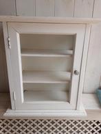 Klein wit shabby vitrinekastje, Antiek en Kunst, Curiosa en Brocante, Ophalen