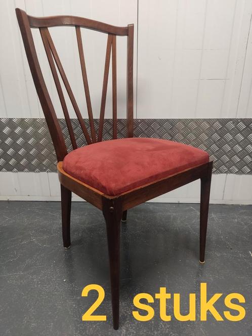 AA PATIJN vintage  stoelen eetkamerstoelen spijlenstoelen, Huis en Inrichting, Stoelen, Gebruikt, Twee, Hout, Stof, Rood, Ophalen