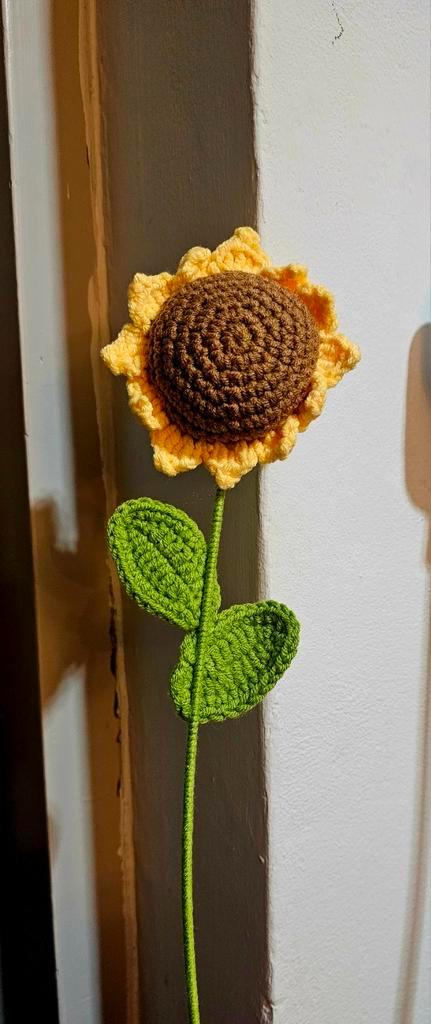Gehaakte Zonnebloem - Handgemaakt, Huis en Inrichting, Woonaccessoires | Kunstplanten en Kunstbloemen, Ophalen of Verzenden