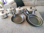 Pannen set en losse koekenpannen., Huis en Inrichting, Keuken | Potten en Pannen, Ophalen, Gebruikt, Rvs, Pannenset