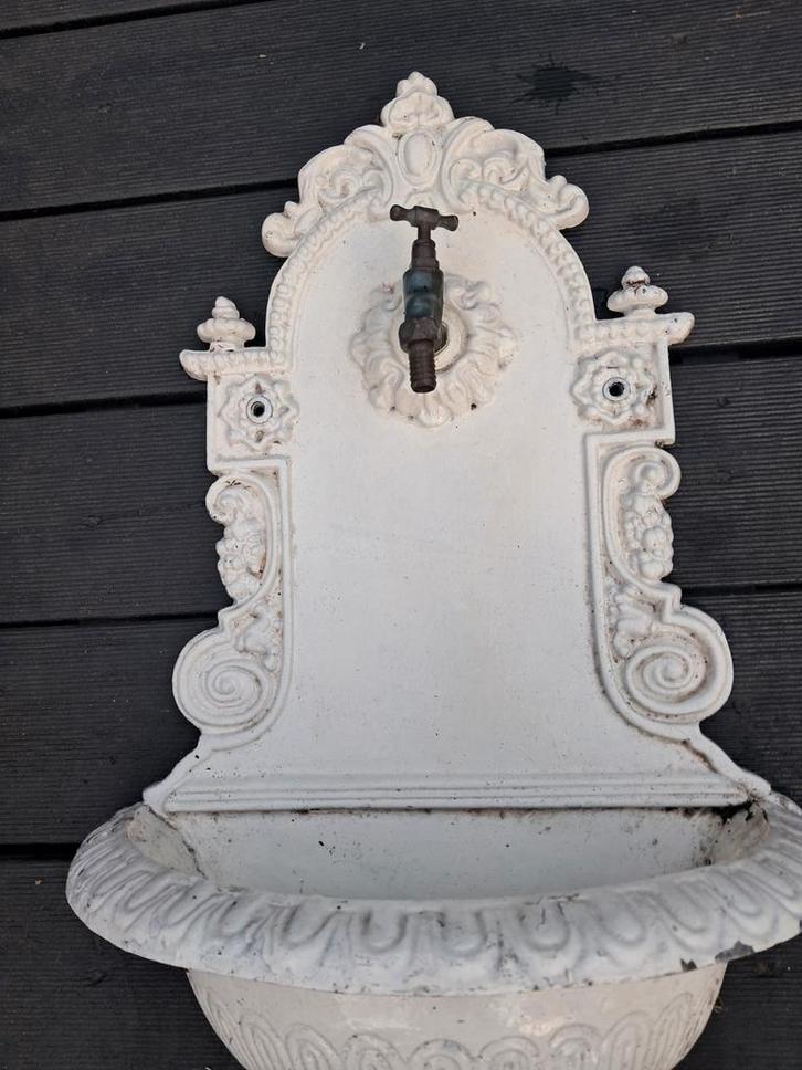 Tuinfontein ijzer 82 bij 44 ongeveer, Tuin en Terras, Waterpartijen en Fonteinen, Gebruikt, Fontein, Gietijzer, Ophalen