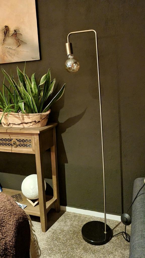 Stijlvolle gouden staande lamp van Leen Bakker, Huis en Inrichting, Lampen | Vloerlampen, 100 tot 150 cm, Ophalen of Verzenden