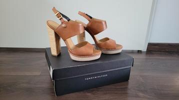 Tommy Hilfiger sandalen - maat 37 beschikbaar voor biedingen