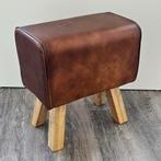 SHOWROOM MODEL Retro Poef Vintage Look Turnbock Kruk Leer, Huis en Inrichting, Minder dan 50 cm, Info@dehanzeherten.nl, Vintage, Industrieel, Retro