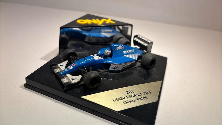 F1 Ligier renault js39 oliver panis onyx 1.43, Hobby en Vrije tijd, Modelauto's | 1:43, Zo goed als nieuw, Auto, Overige merken