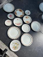 Porseleinen bordjes bloem goud,vintage,zgan, Ophalen of Verzenden