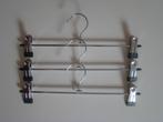 3 kleerhangers  ~  knijphangers  met zijklemmen, Huis en Inrichting, Woonaccessoires | Kapstokken, Ophalen of Verzenden, Gebruikt