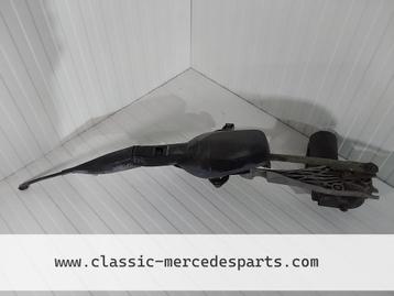 Ruitenwissermechanisme met motor Mercedes W124 beschikbaar voor biedingen