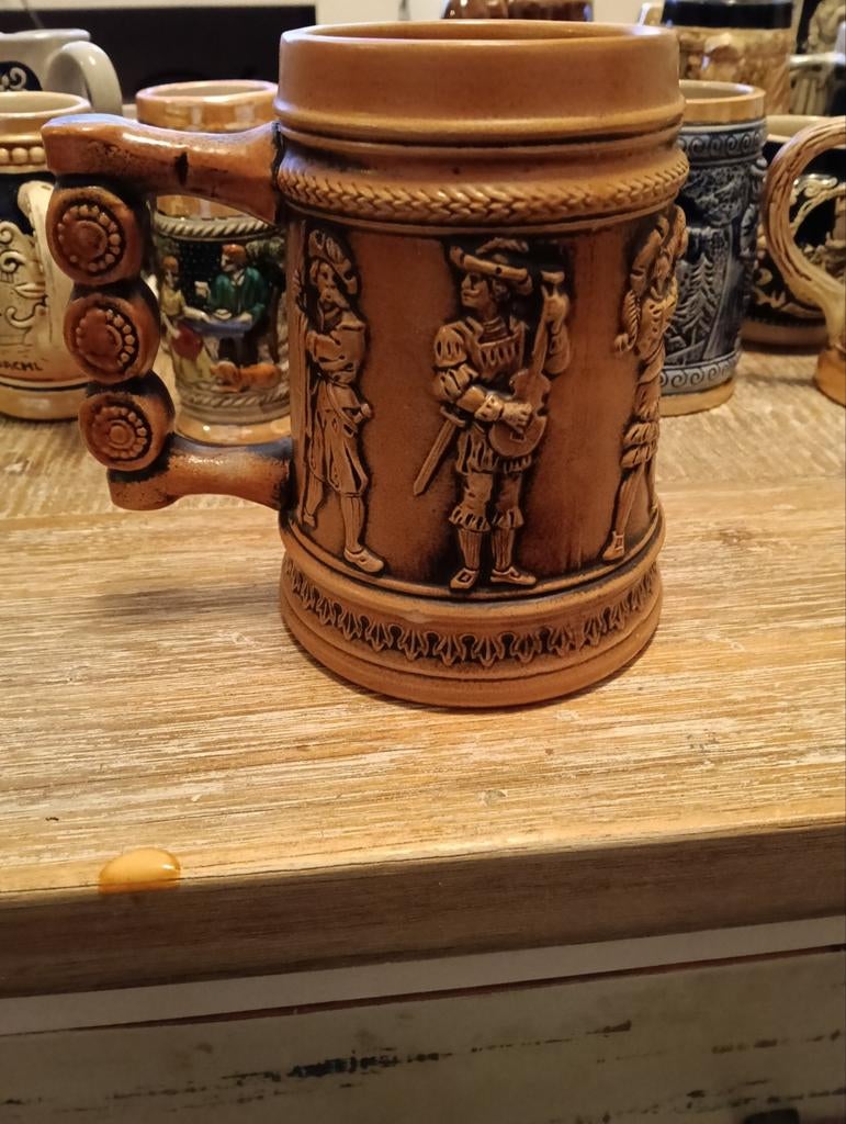 25 Duitse bierpullen, Verzamelen, Ophalen, Zo goed als nieuw, Glas of Glazen, Overige merken