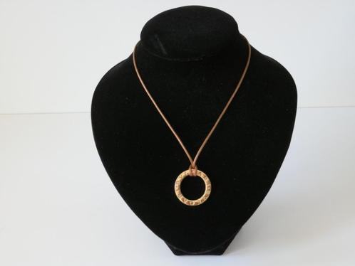 Bulgari kettinghanger. Bvlgari., Sieraden, Tassen en Uiterlijk, Kettinghangers, Zo goed als nieuw, Overige materialen, Goud, Overige voorstellingen