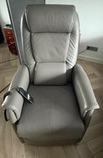 relaxstoel elektrisch verstelbaar, Huis en Inrichting, Fauteuils, Ophalen, Minder dan 75 cm, Leer, Zo goed als nieuw