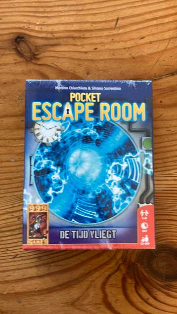 Pocket escape room - de tijd vliegt beschikbaar voor biedingen