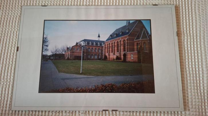 Foto van een klooster in een lijst, Antiek en Kunst, Kunst | Tekeningen en Foto's, Ophalen