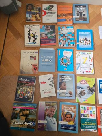 Boeken Pabo 10 euro per stuk beschikbaar voor biedingen