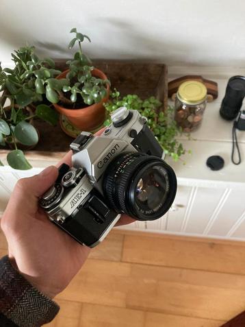 Canon AE1 camera analoog beschikbaar voor biedingen