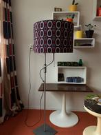 Unieke vloerlamp retroachtige kap, Huis en Inrichting, Lampen | Vloerlampen, Ophalen, Gebruikt, Stof, 150 tot 200 cm