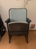 Vintage bioscoop stoel - Grijs met blauw, Huis en Inrichting, Stoelen, Ophalen, Gebruikt, Blauw, Eén