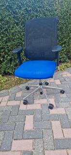 Vitra Meda Bureaustoel, Ophalen, Blauw, Zo goed als nieuw, Bureaustoel