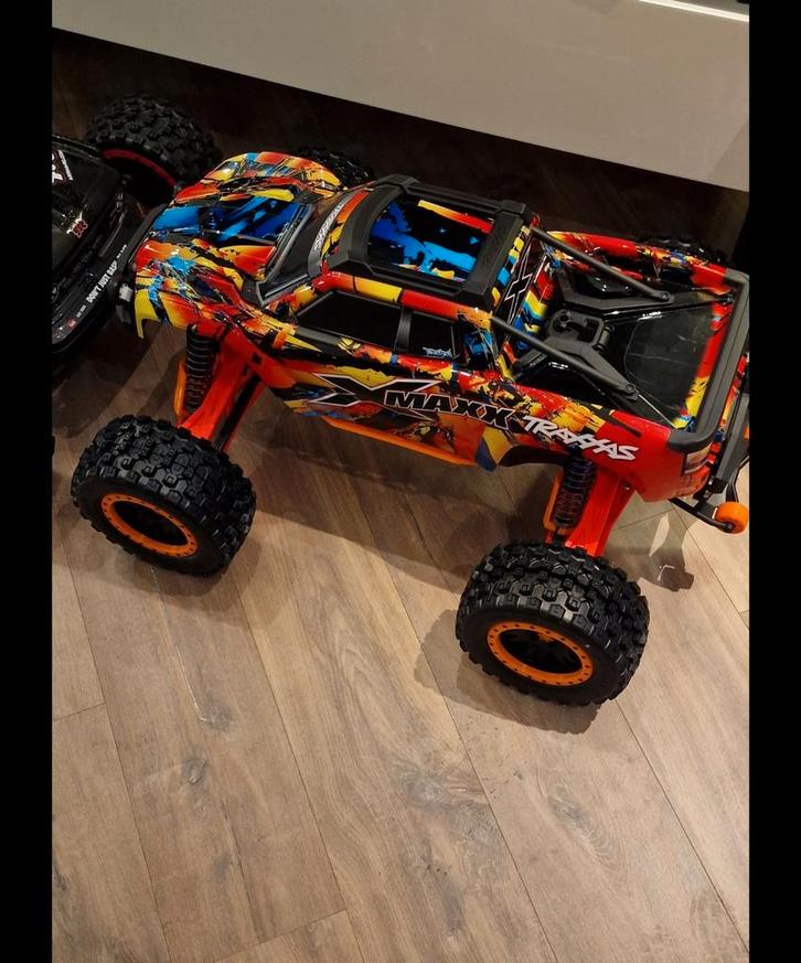 Traxxas X-Maxx Monster Truck zeer complete set, Hobby en Vrije tijd, Modelbouw | Radiografisch | Auto's, Gebruikt, Auto offroad
