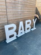 Grote witte BABY letters - Decoratie, Ophalen of Verzenden, Zo goed als nieuw, Geboorte of Huwelijk