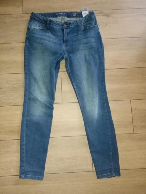 C&A the skinny spijkerbroek maat 40, model push up, Kleding | Dames, Spijkerbroeken en Jeans, Zo goed als nieuw, W30 - W32 (confectie 38/40)