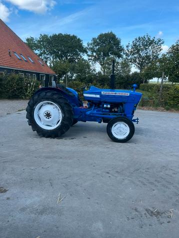 Ford 2000 trekker  beschikbaar voor biedingen