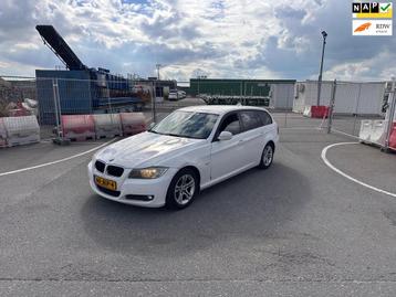 BMW 3-serie Touring 318i Business Line Navi.Clima beschikbaar voor biedingen