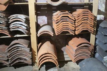 Oudhollandse dakpannen en schaaltjes + anders collectie beschikbaar voor biedingen