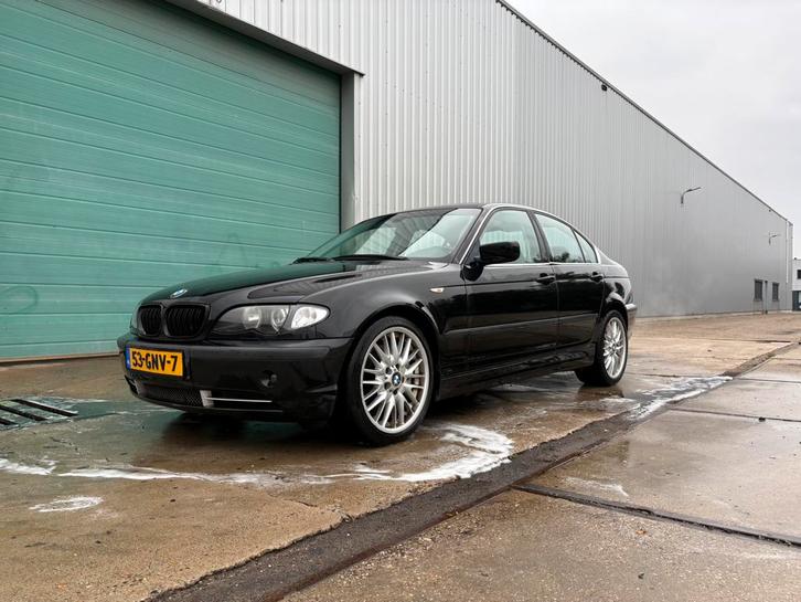 BMW 3-Serie 330i e46 Zwart geen apk!, Auto's, BMW, Particulier, 3-Serie, Benzine, Sedan, Handgeschakeld, Geïmporteerd, Zwart, Zwart