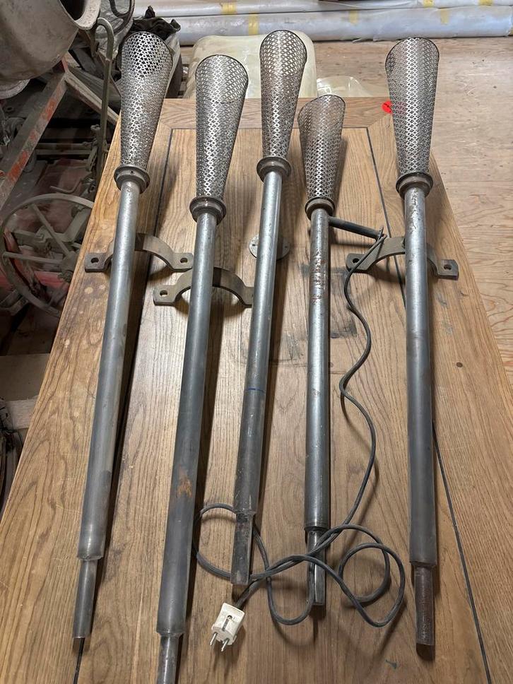 Vijf bijzondere industriële lampen - 124 cm, Antiek en Kunst, Antiek | Lampen, Ophalen