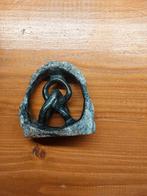 Beeldje, liefdesknoop van speksteen, Ophalen of Verzenden, Zo goed als nieuw, Dier