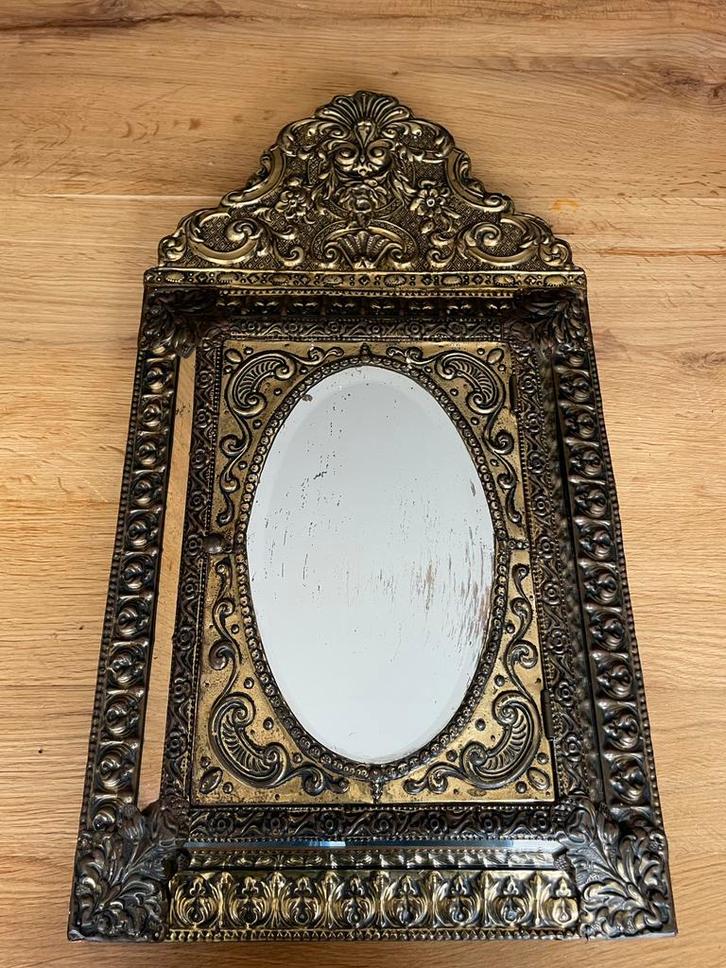 Spiegelkastje met kleerborstels Latoen koperen bruidskastje, Antiek en Kunst, Antiek | Spiegels, Minder dan 50 cm, Minder dan 100 cm