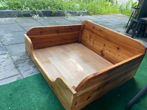 Houten mand, Dieren en Toebehoren, Hondenmanden, Zo goed als nieuw, Overige, Ophalen
