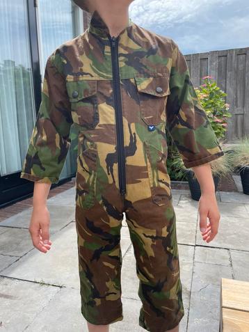 Camouflage legerpak maat 98 beschikbaar voor biedingen