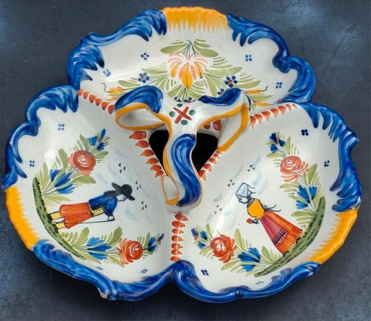 Henriot Quimper. Dienbladschotel. Handpainted/Handmade., Huis en Inrichting, Woonaccessoires | Schalen en Manden, Nieuw, Schaal