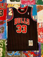Scottie Pippen “NBA Chicago Bulls 1995-1996” Swingman Jersey, Sport en Fitness, Basketbal, Verzenden, Nieuw, Kleding
