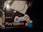 PlayStation Classic nieuw, Spelcomputers en Games, Ophalen of Verzenden, Zo goed als nieuw, Met 2 controllers