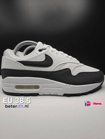 Nike Air Max 1 'White Black Neutral Grey'
Maat: 38.5 beschikbaar voor biedingen