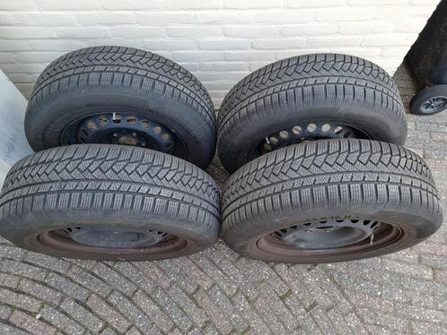 Winterbanden Nissan Qashqai 215/65/16 TPMS, Auto-onderdelen, Banden en Velgen, Banden en Velgen, Winterbanden, 16 inch, 215 mm