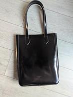 Givenchy perfume bag., Ophalen of Verzenden, Gebruikt, Zwart